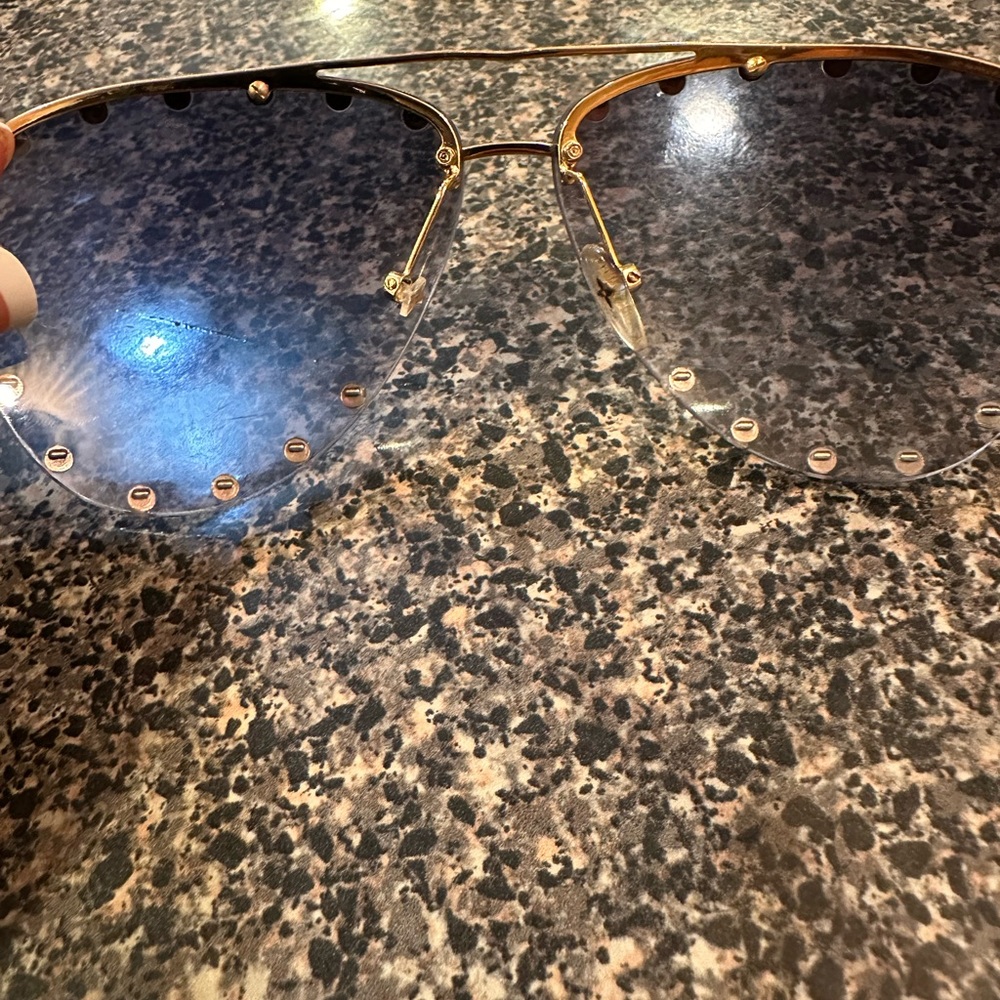 LOUIS VUITTON BLUE PARTY SUNGLASSES 🕶️ - Picture 7 of 9